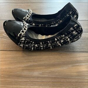 dexflex comfort Black Tweed Patent Chain Ballet Flats